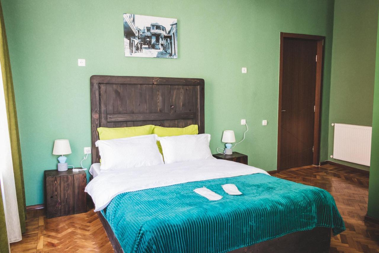 Guest House Big Family Tbilisi Bagian luar foto